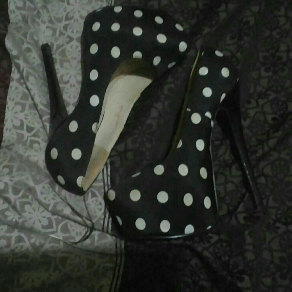 Polka dot platform black and white heels